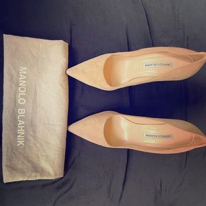Manolo Blahnik Point toe suede heels